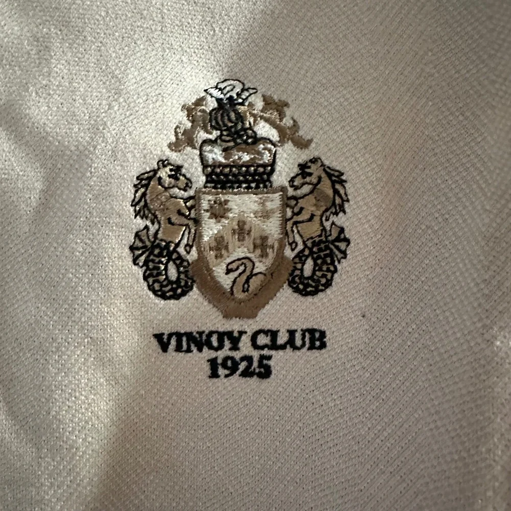 Slazenger Polo Shirt Mens Medium Tan New Vinoy Club 1925 Crest Cotton Pique - Picture 2 of 6